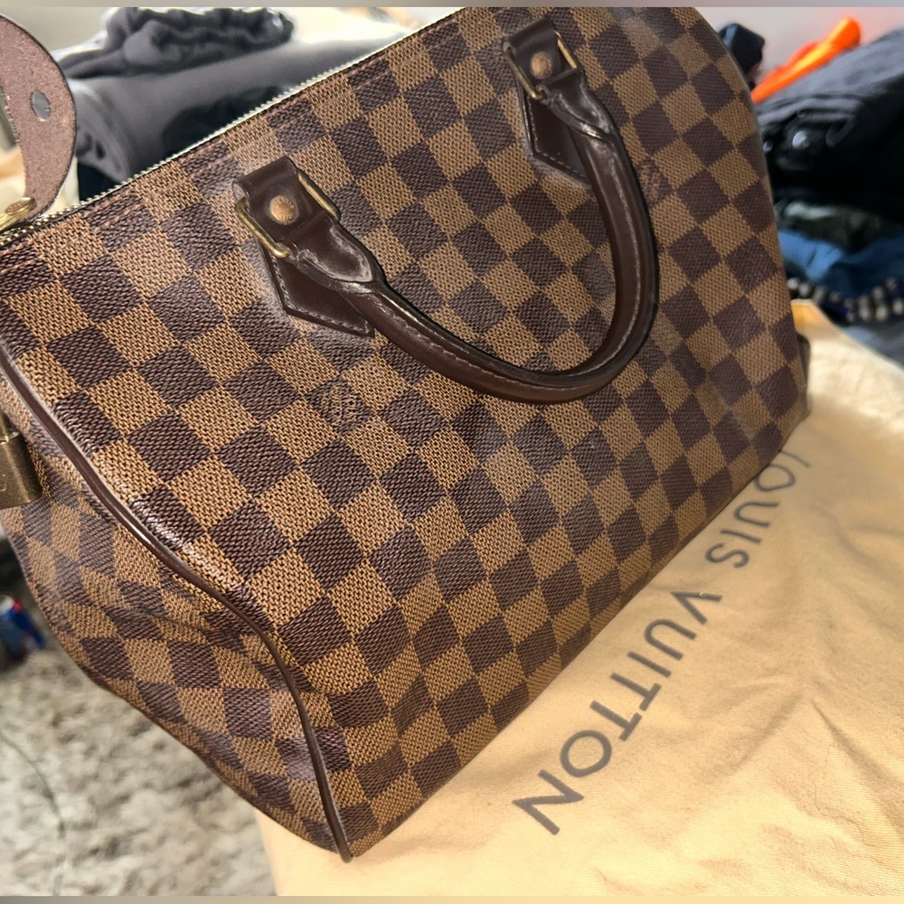 Genuine Louis Vuitton Damier Ebene canvas, the Speedy 30
